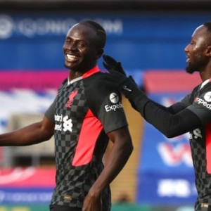  萨拉赫传射利物浦大胜 红魔防线惨遭打穿  